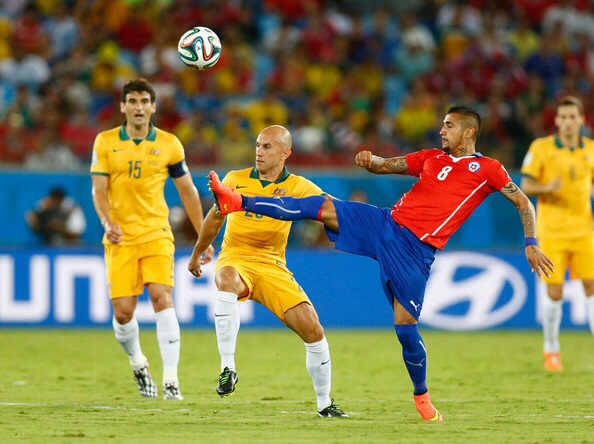 Cile -Australia risultato non scontato (3-1) Vidal e Bresciano durante la partita